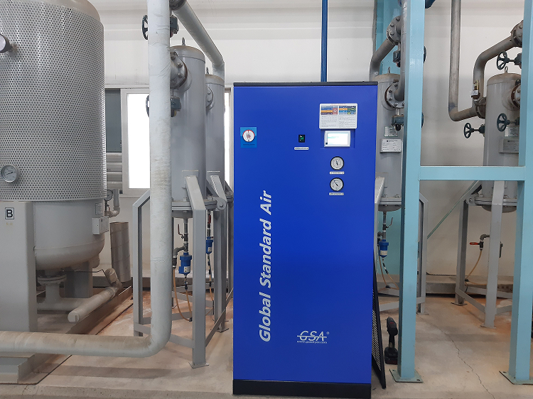 GSA HYD-250CH compressed air dryer system installed at H Company’s mold factory